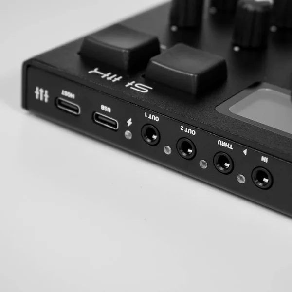 S32 Connectors