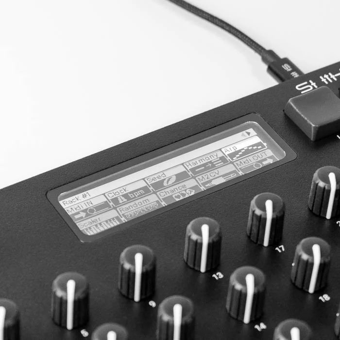 Notes008: SHIK S32 発表!